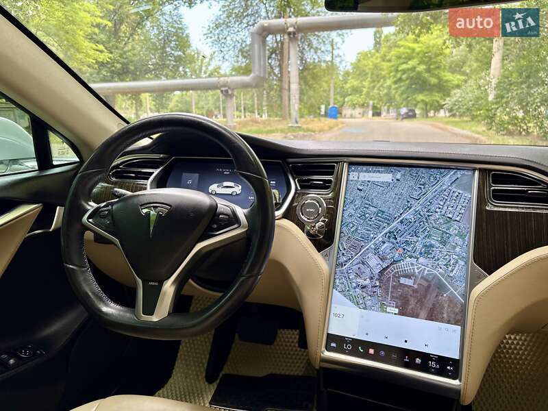 Лифтбек Tesla Model S 2013 в Одессе