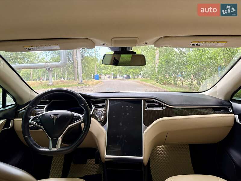 Лифтбек Tesla Model S 2013 в Одессе