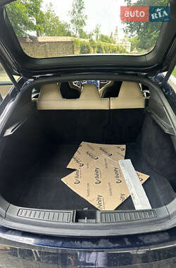Лифтбек Tesla Model S 2015 в 