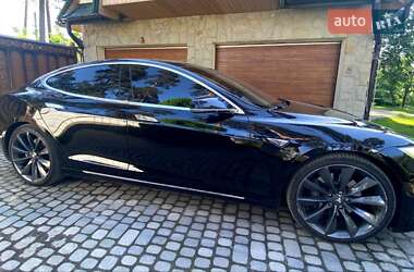 Лифтбек Tesla Model S 2016 в 