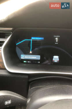 Лифтбек Tesla Model S 2017 в 