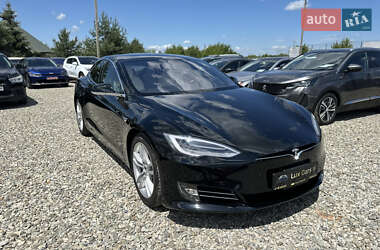 Лифтбек Tesla Model S 2020 в 