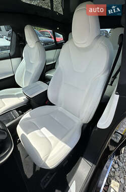 Лифтбек Tesla Model S 2020 в 