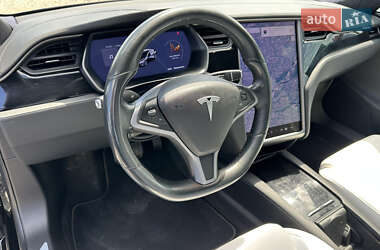 Лифтбек Tesla Model S 2020 в 