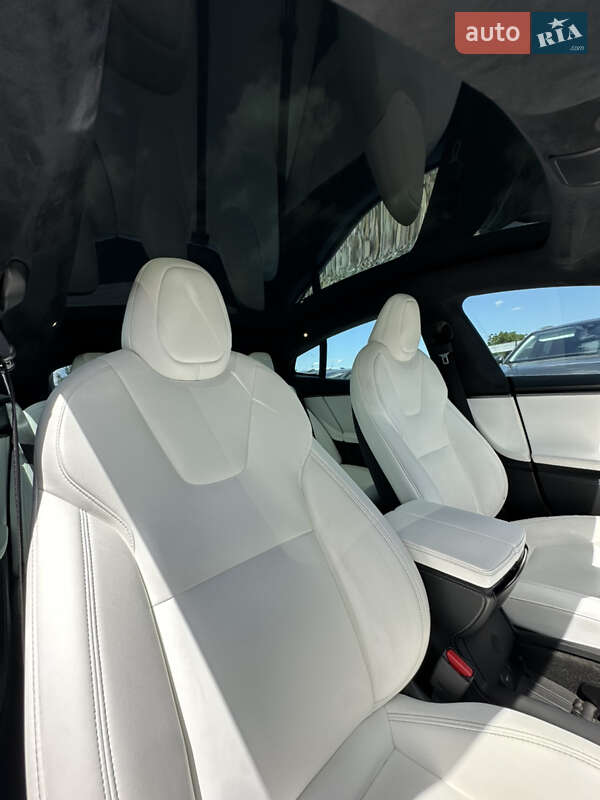 Лифтбек Tesla Model S 2020 в Ивано-Франковске