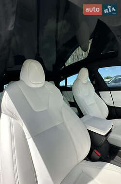 Лифтбек Tesla Model S 2020 в 