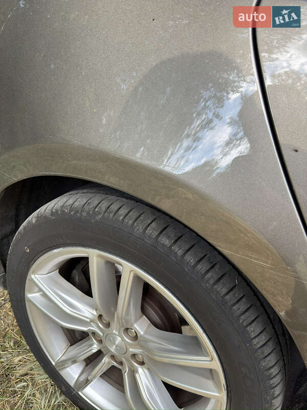 Лифтбек Tesla Model S 2015 в Белой Церкви