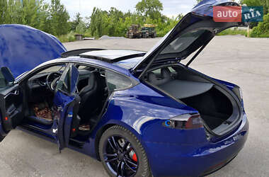 Ліфтбек Tesla Model S 2016 в 
