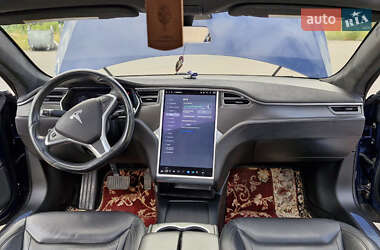 Ліфтбек Tesla Model S 2016 в 