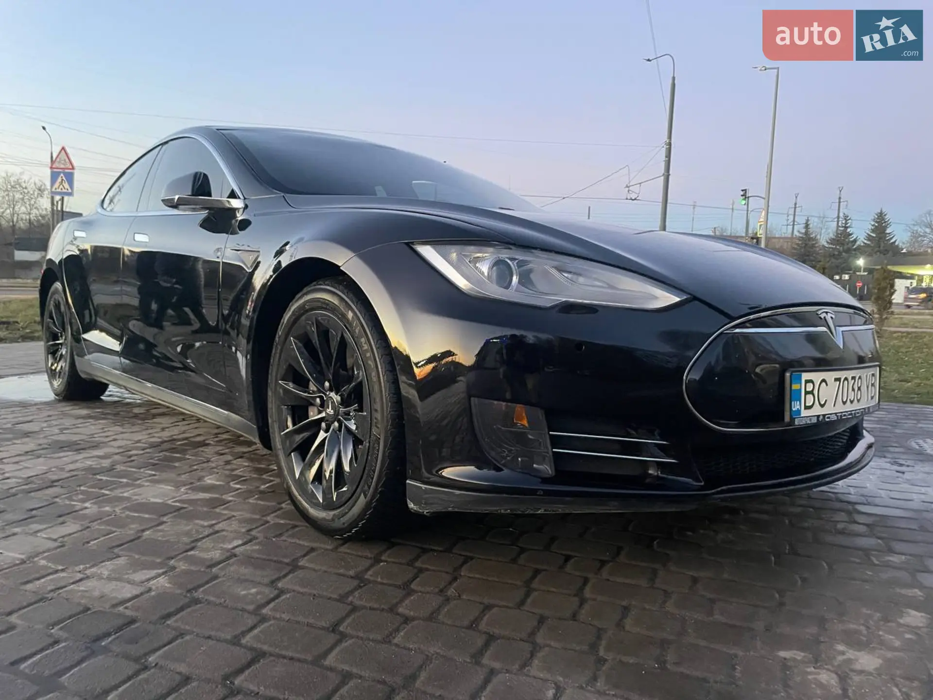 2014 Tesla Model S - мініатюра 30