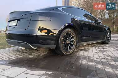 Ліфтбек Tesla Model S 2014 в 