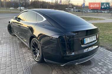 Ліфтбек Tesla Model S 2014 в 