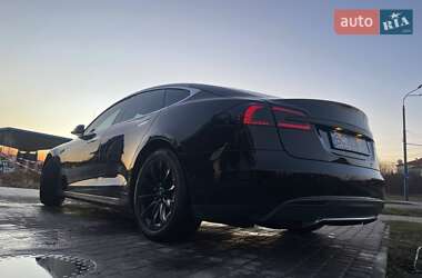 Ліфтбек Tesla Model S 2014 в 