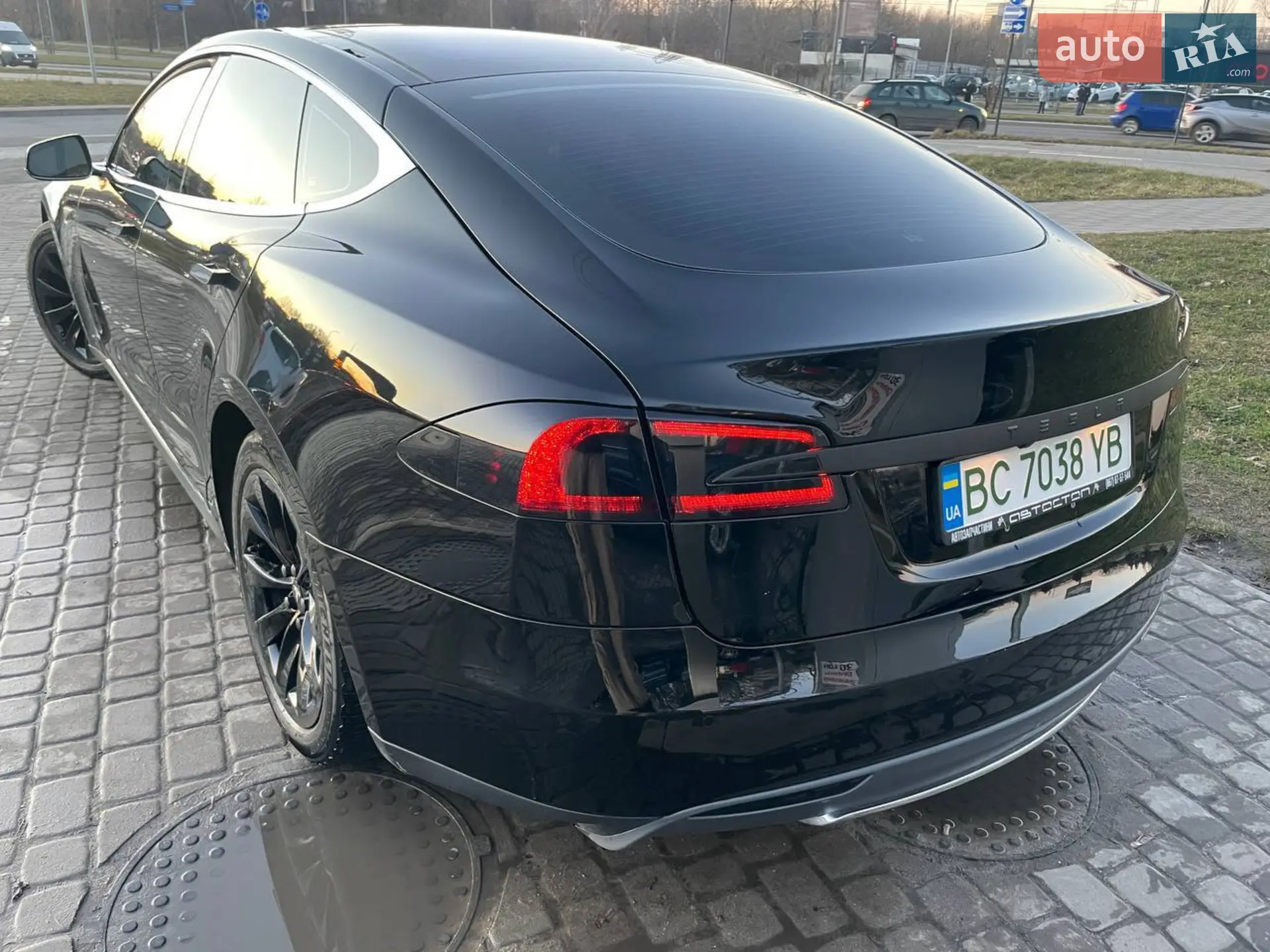 2014 Tesla Model S - мініатюра 80