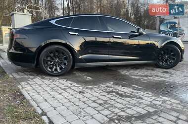 Ліфтбек Tesla Model S 2014 в 
