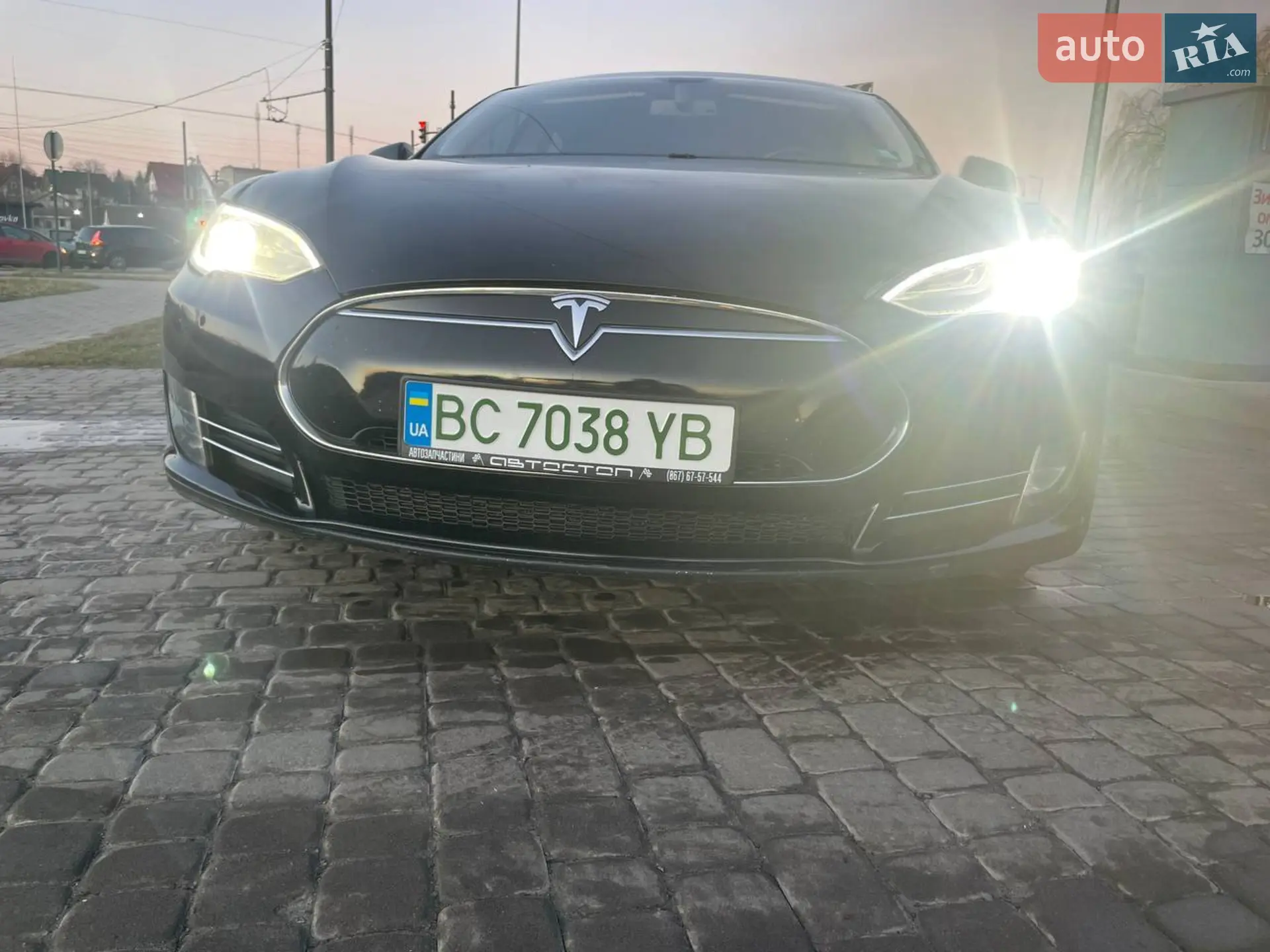2014 Tesla Model S - мініатюра 110