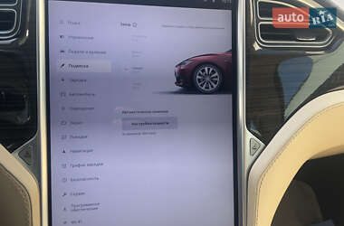 Ліфтбек Tesla Model S 2014 в 