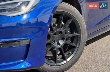 Лифтбек Tesla Model S 2022 в 