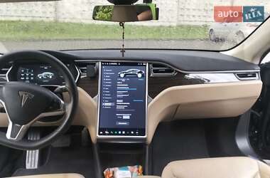 Ліфтбек Tesla Model S 2016 в 