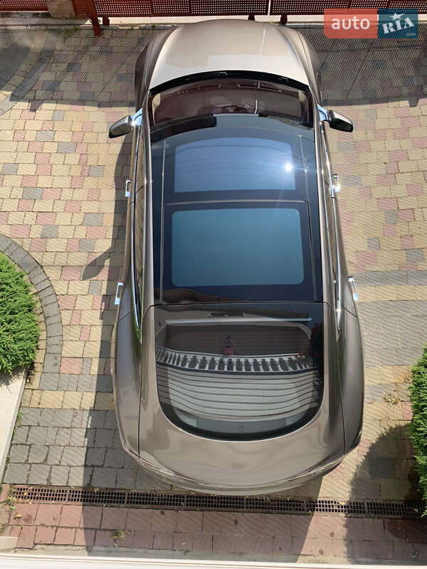 Лифтбек Tesla Model S 2015 в Ивано-Франковске