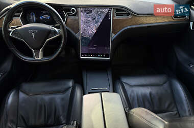 Лифтбек Tesla Model S 2017 в 