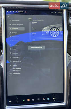 Лифтбек Tesla Model S 2014 в 