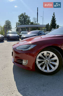 Лифтбек Tesla Model S 2017 в 