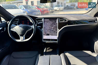 Лифтбек Tesla Model S 2017 в 