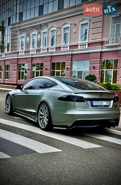 Ліфтбек Tesla Model S 2021 в Одесі