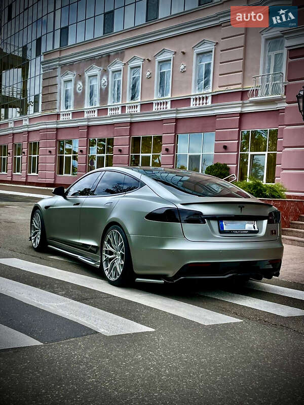 Ліфтбек Tesla Model S 2021 в Одесі
