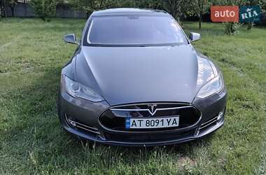 Лифтбек Tesla Model S 2014 в 