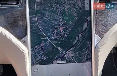 Лифтбек Tesla Model S 2014 в 