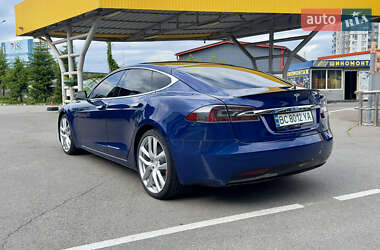 Лифтбек Tesla Model S 2019 в 