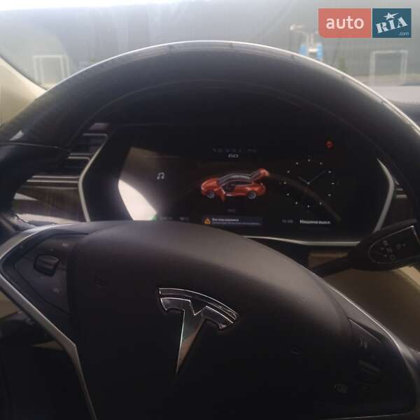 Лифтбек Tesla Model S 2014 в Фастове