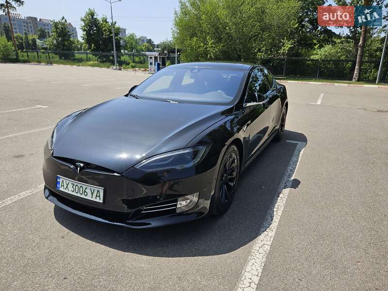 Лифтбек Tesla Model S 2015 в Харькове