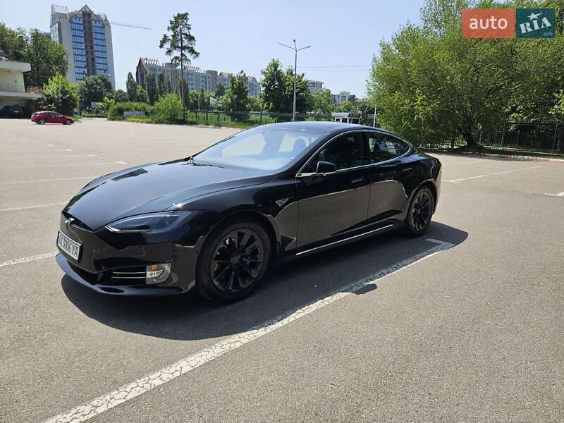 Tesla Model S 2015 Tesla Model S 2015