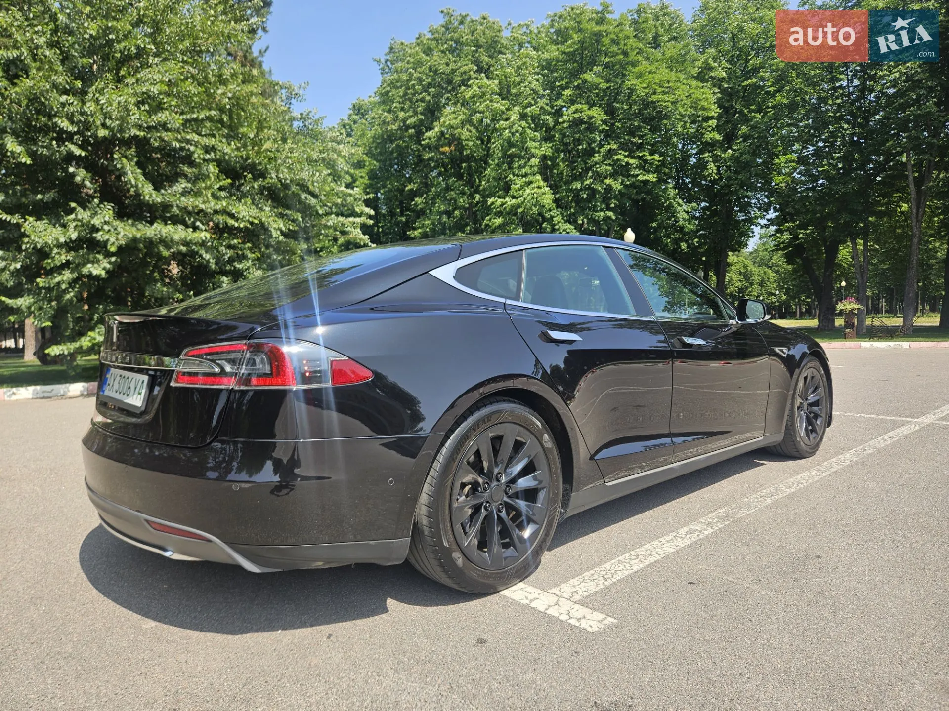 2015 Tesla Model S - мініатюра 20
