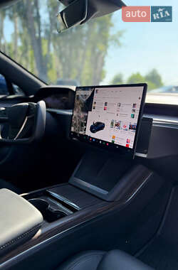 Ліфтбек Tesla Model S 2022 в 
