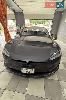 Лифтбек Tesla Model S 2022 в 