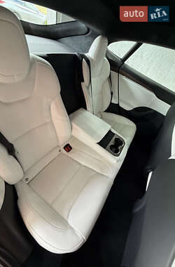 Лифтбек Tesla Model S 2022 в 