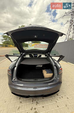Лифтбек Tesla Model S 2022 в 
