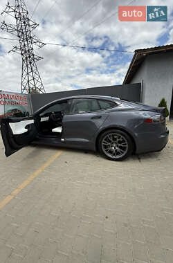 Лифтбек Tesla Model S 2022 в 