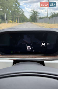 Лифтбек Tesla Model S 2022 в 