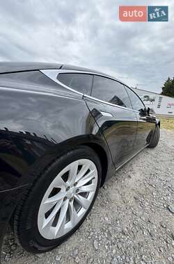 Лифтбек Tesla Model S 2018 в 