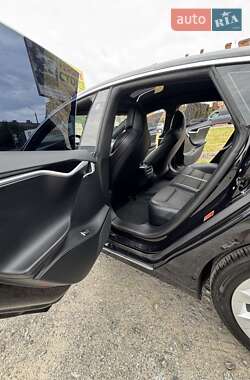 Лифтбек Tesla Model S 2018 в 