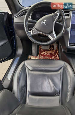 Лифтбек Tesla Model S 2016 в 