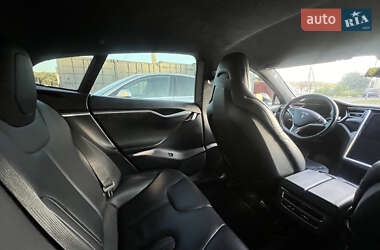 Лифтбек Tesla Model S 2016 в 