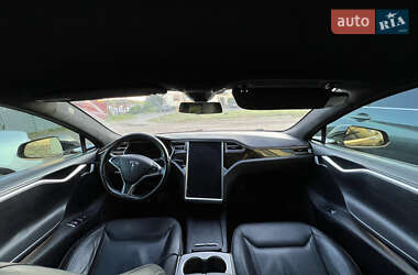 Лифтбек Tesla Model S 2016 в 