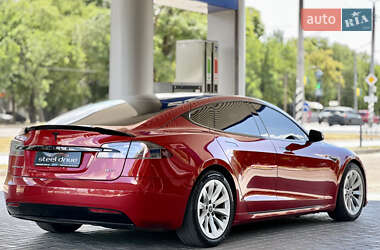 Лифтбек Tesla Model S 2016 в 
