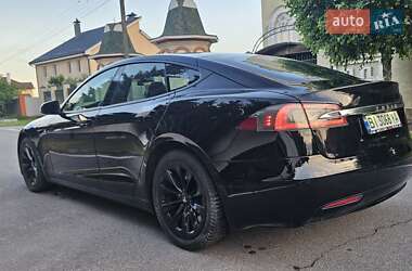 Лифтбек Tesla Model S 2017 в 